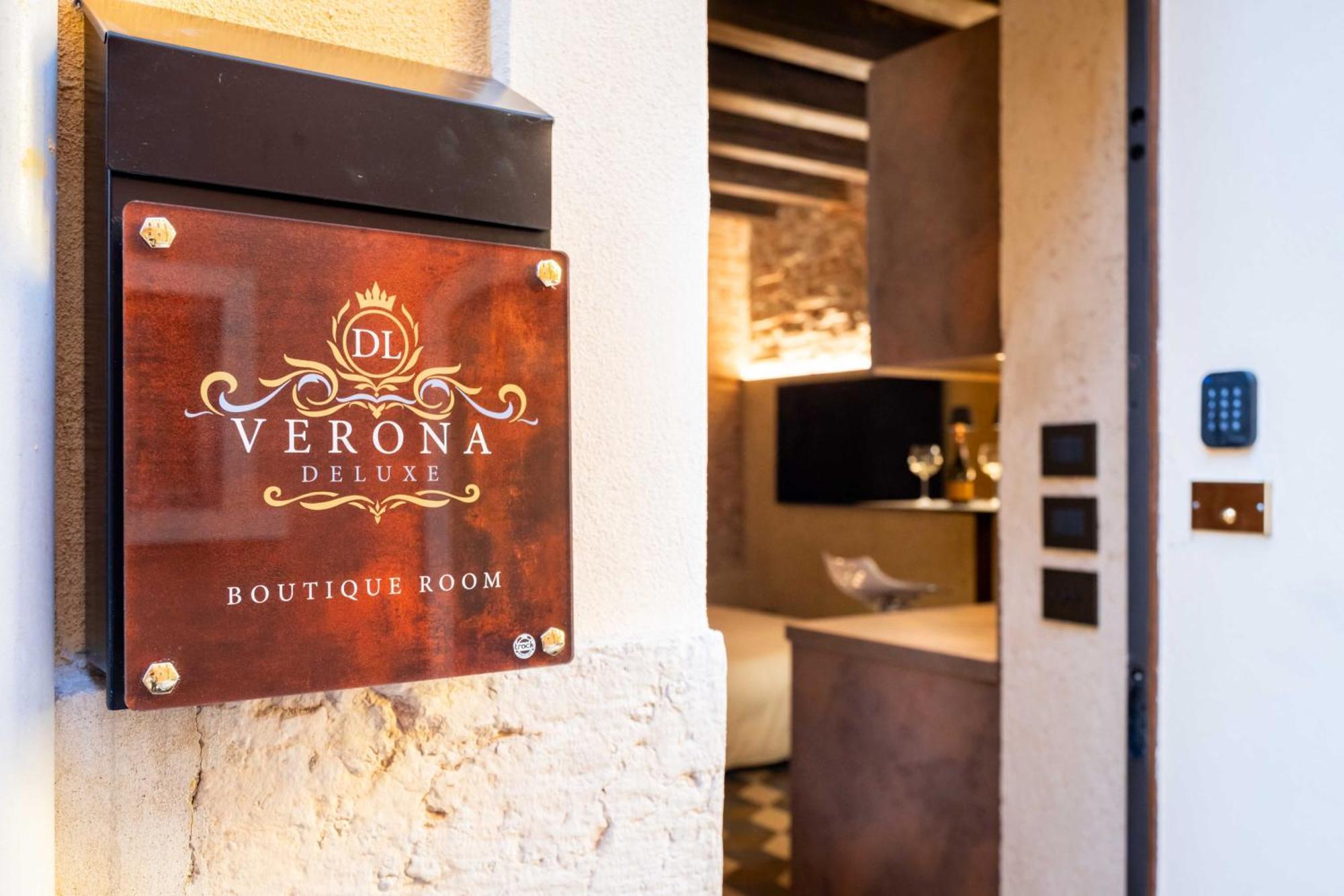 Verona Deluxe Boutique Room Zewnętrze zdjęcie